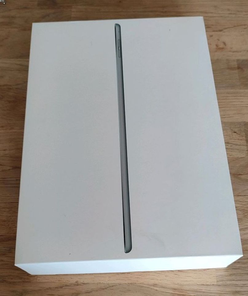 Apple iPad Air 2 128GB WIFI CELLULAR 4G LTE Space Grey in Böblingen