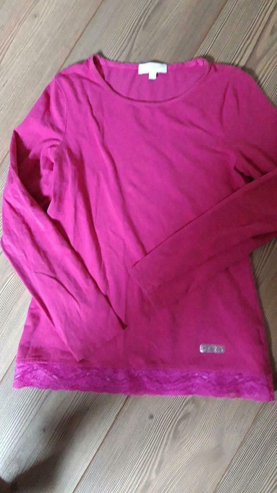 Shirt Langarm mit Spitzen Abschluss pink Gr.164 von Vögele in Karlshuld