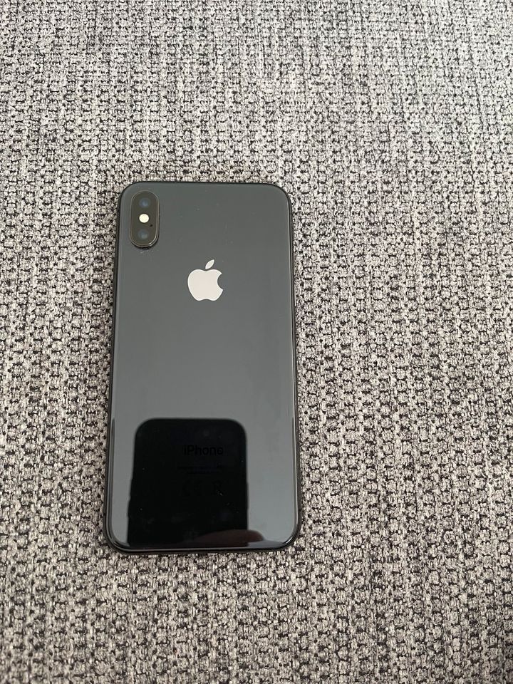 Apple Iphone X 64GB in Linkenheim-Hochstetten