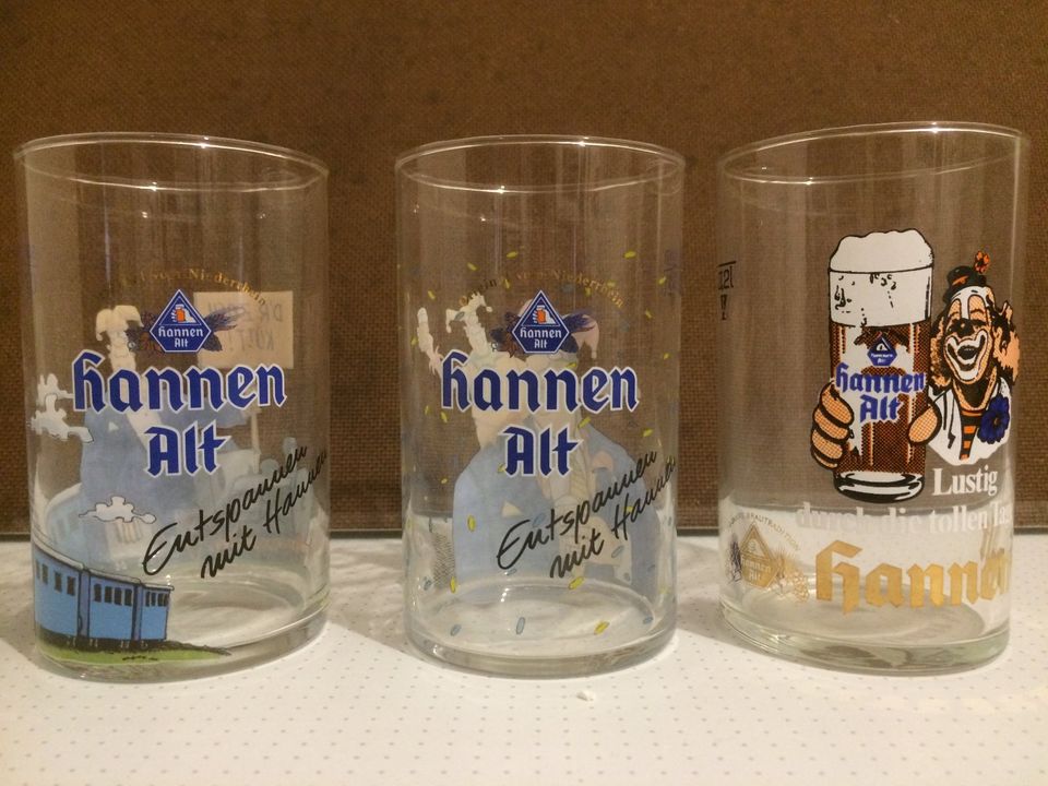 Biergläser und Krug der Hannen-Brauerei in Mühlheim an der Donau
