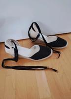 Sandalen/Sommerschuhe Damen NEU Gr 38 Hessen - Kriftel Vorschau