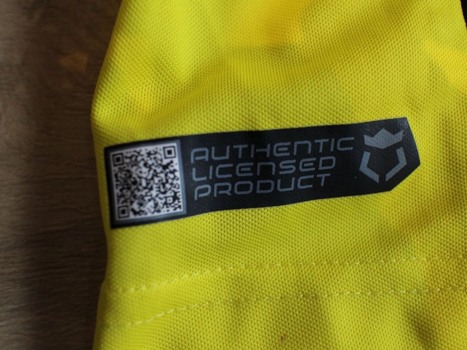 BVB Trikot, 2 st. Damen / Kinder Gr.S / M , 1x mit aufgedruckten in Nürnberg (Mittelfr)