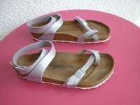 Birkenstock Yara Zehensteg- Sandalen Sommerschuhe, 43 – TOP! Hamburg-Nord - Hamburg Winterhude Vorschau