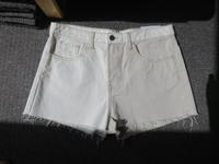 NEUE Shorts mit Etikett von STR, stradivarius, Gr. 44 Berlin - Neukölln Vorschau