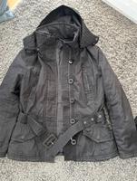 H&M wattierte Jacke schwarz 38, mit Gürtel Bayern - Rimpar Vorschau