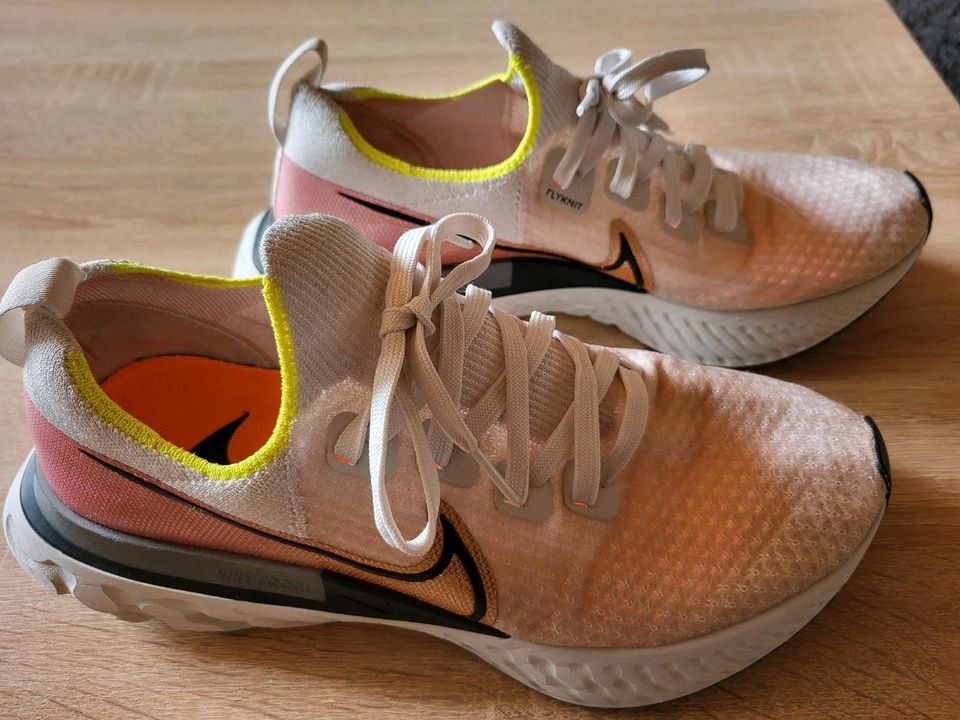 Laufschuhe, Sportschuhe Nike react flyknit in Weil der Stadt