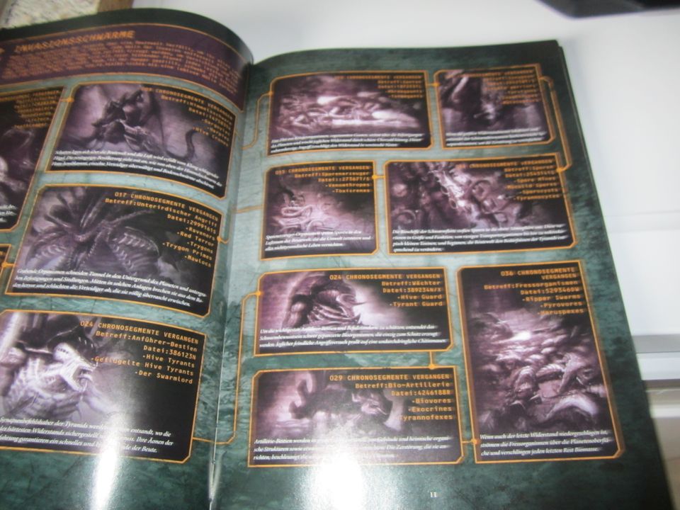 WARHAMMER 40 , Codex Tyranids Buch , Top Zustand ! in Siegen