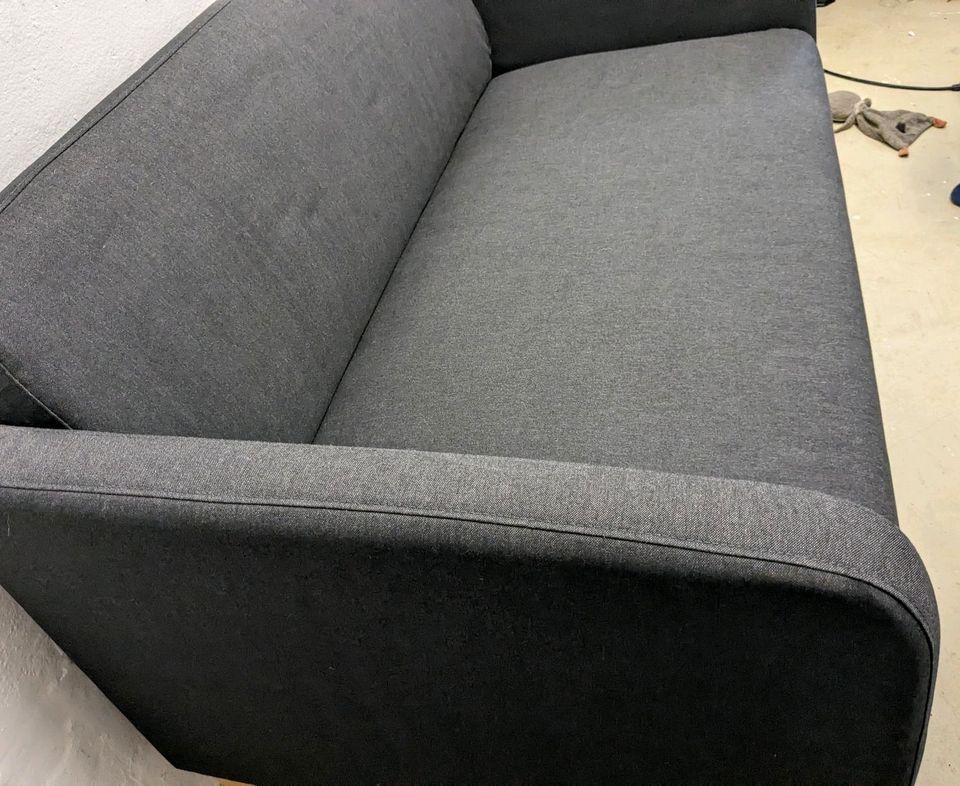 Ikea Linänas 2er Couch Vissle dunkelgrau in Eppertshausen