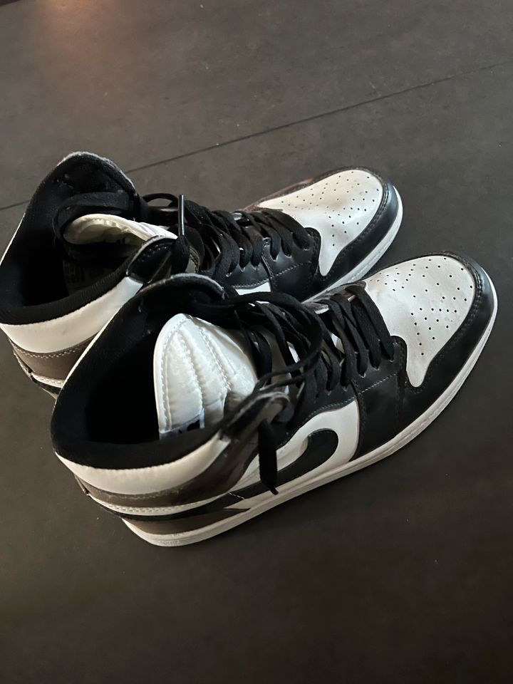 Nike Air Jordan 1 High Dark Mocha in Ettlingen