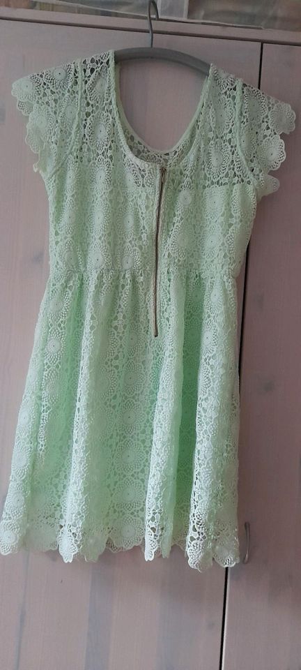 Damen Kleid 38 Sommerkleid Mintfarben Spitze in Lippstadt