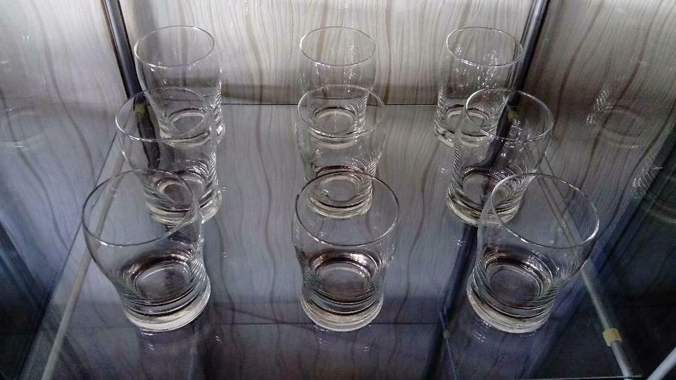 9 kleine Gläser für Tee, Saft, Wasser, o.ä. - wenig benutzt - in Wächtersbach
