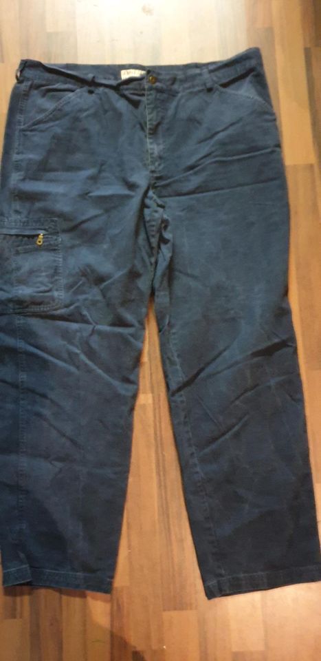 John F. Gee Herren Jeans blau, Cargojeans Gr. 62 in Furth im Wald