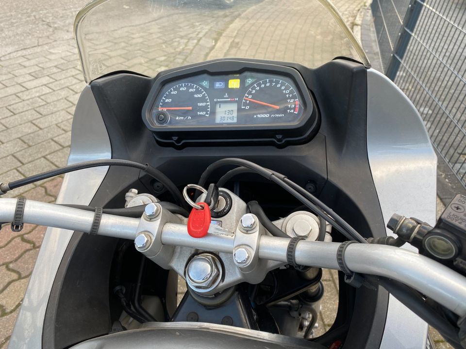 Schöne Gepflegte Honda XL 125 V Varadero in Herne