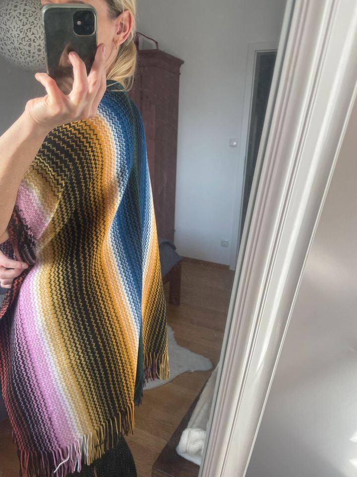 NEU NP 390.- Missoni Schal Tuch Umhang Cape grün blau gelb orange in Kelkheim