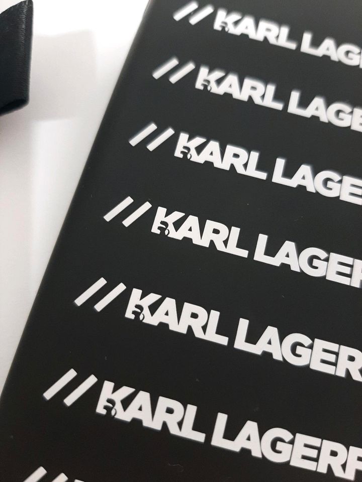 Iphone 11 Hülle Karl Lagerfeld in Asperg