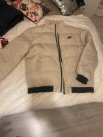 Nike Jacke  Gr L neu Nordrhein-Westfalen - Kierspe Vorschau