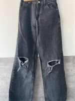 Jeans in schwarz von Bershka Gr. 34 Hessen - Rotenburg Vorschau