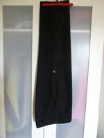 leichte, schwarze Sommerhose im Marlenestil Kr. München - Putzbrunn Vorschau