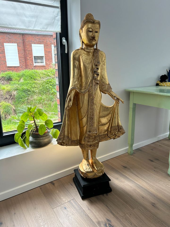 Buddha Statue, Goldbuddha, stehend, groß in Hamburg