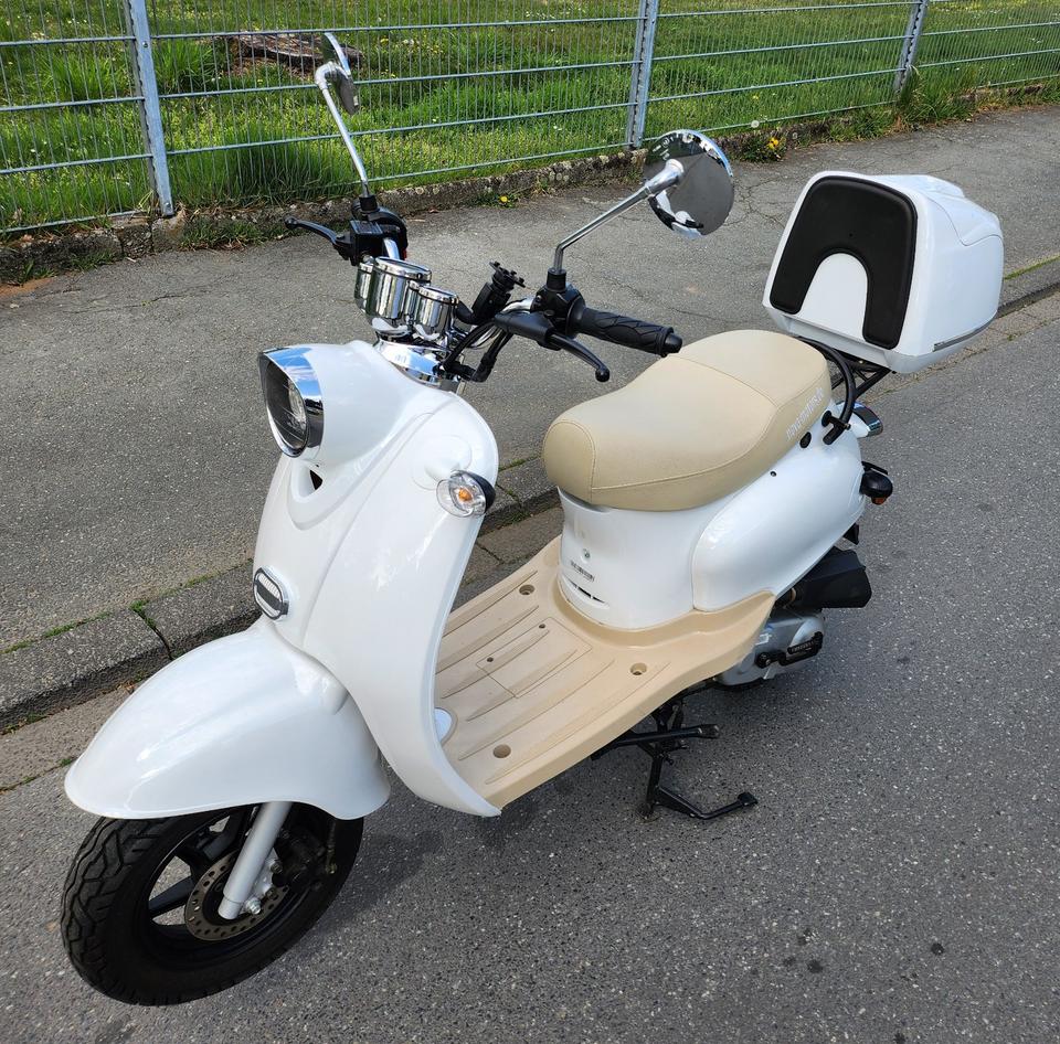 Motorroller Retro Stars -Nova Motors- inkl. Topcase/Helm/Abdeckpl in Darmstadt