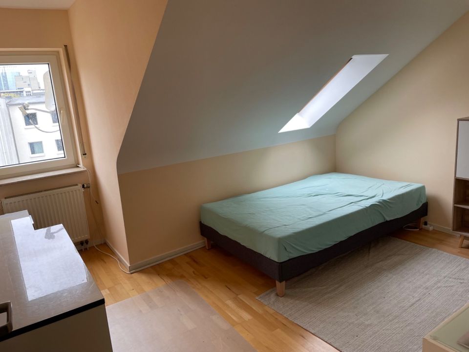 Hochwertige und moderne 110qm Maisonette Wohnung in ruhiger und z in Offenbach