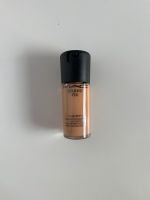 Mac STUDIO FIX 24 hr Matte Foundation  NW30 Mitte - Tiergarten Vorschau