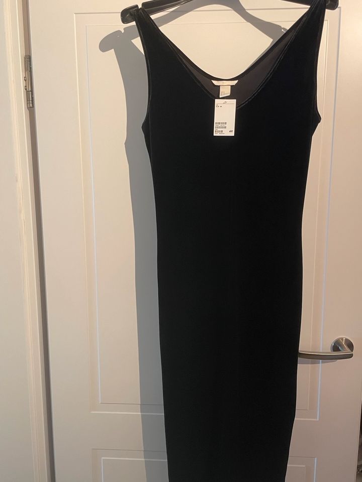 Schickes Kleid schwarz H+M neu mit Etikett in Gronau (Westfalen)