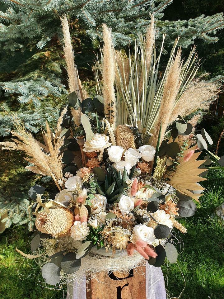 Trockenblumengestecke für Hochzeit Feier mieten in Lechbruck