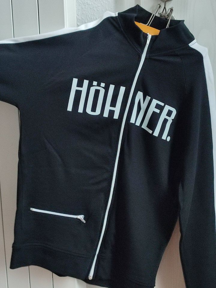 Höhner Jacke Fanartikel Merchandise gratis / kostenloser Versand in Aachen