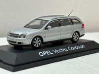 Schuco Opel Vectra Caravan silber 1/43 Händlerverpackung/VB 25.-€ Hessen - Rüsselsheim Vorschau