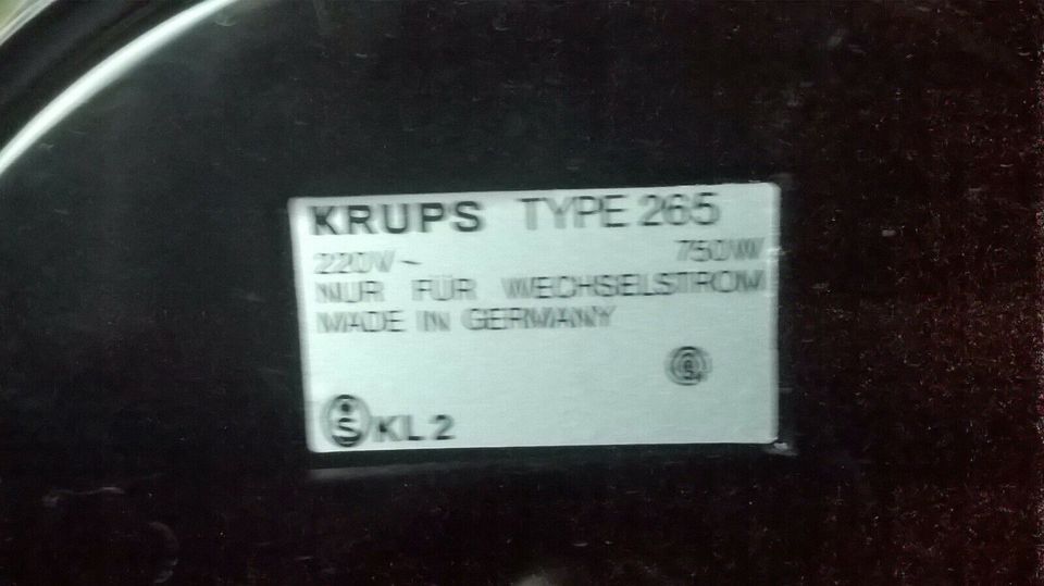 Kaffeemaschine Krups Druckbrühautomat in Wiesbaden