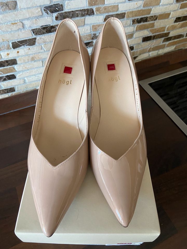 Högl Lackpumps beige / Brautschuhe Gr. 37 in Soyen