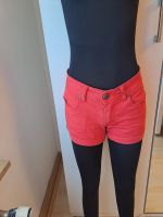 Damen Jeans Short Hose rot Gr. Gr. 36/S Bayern - Allersberg Vorschau