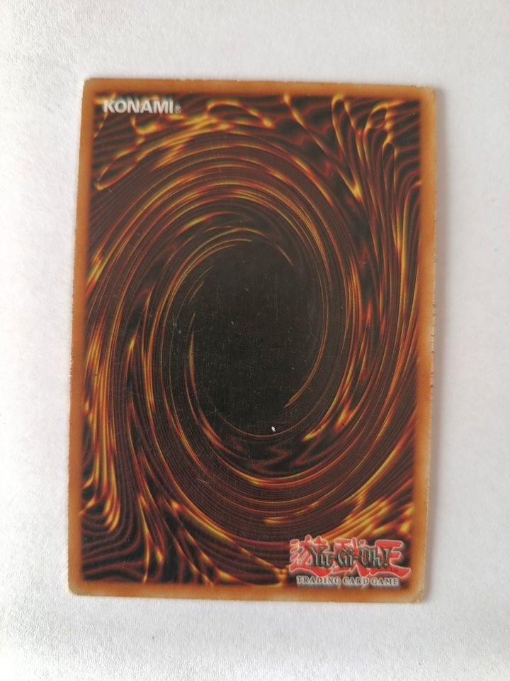 Yu-Gi-Oh Karte Drachenmeister Gaia LOB-G102 Secret Rare in Weinstadt