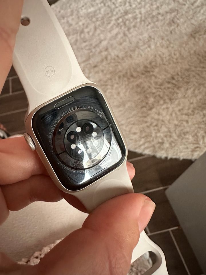 Apple Watch Series 9 41mm Starlight in Schwarzhofen