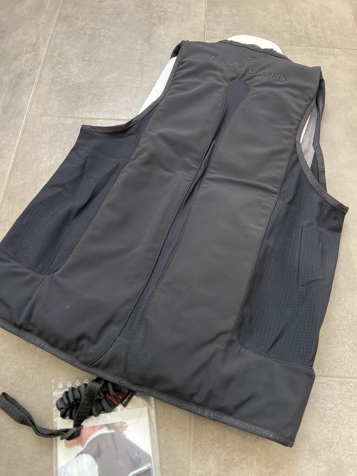 Freejump Airbagweste Airbag Sicherheitsweste S M L X Slim Fit NEU in Neumünster