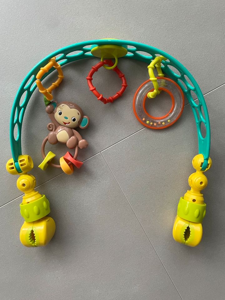 Spielbogen Kinderwagen Babyschale etc. bright starts wie NEU in  Baden-Württemberg - Leimen | Baby Spielzeug gebraucht kaufen | eBay  Kleinanzeigen ist jetzt Kleinanzeigen