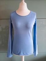 himmelblauer leichter Y2K Gap Pulli Longsleeve Köln - Mülheim Vorschau