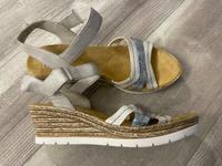 Rieker Plateau Keil Sandalette blau grau silber weiß 40 neu Hessen - Niedenstein Vorschau