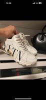 Valentino sneaks Hessen - Liederbach Vorschau