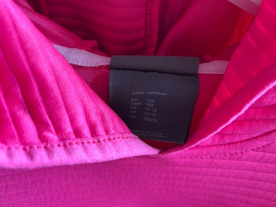 Jack Wolfskin Hoodie pink Größe 152 in Holzkirchen