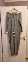 Hausanzug Jumpsuit Overall Pyjama Onesie mit Kapuze Damen Nordrhein-Westfalen - Menden Vorschau