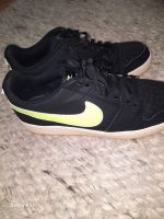 Nike sneaker Turnschuhe Backboard II Low Schwarz Grün München - Schwabing-West Vorschau