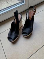 Tommy Hilfiger Sandalen Gr. 39 Bayern - Taufkirchen Vils Vorschau
