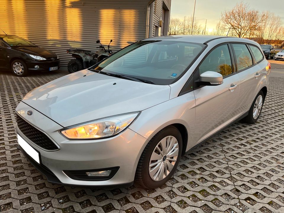 Focus1.5TDCi 88KW Automatik DPF Erst 24Tkm PDC in Memmingen