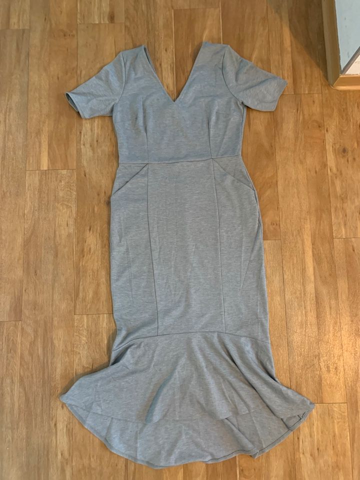 Asos Midi Kleid in Ludwigshafen