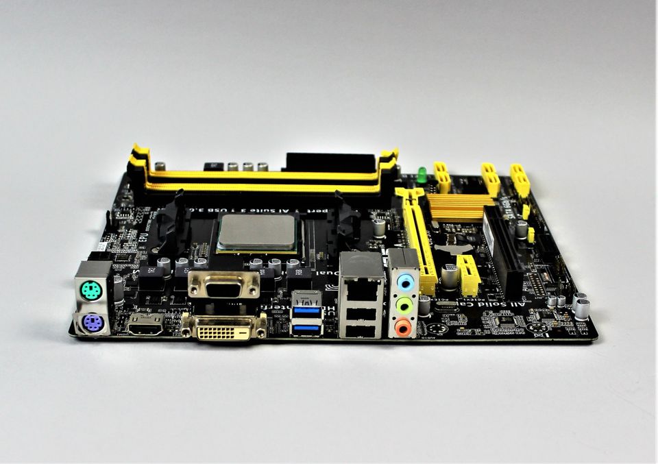 Mainboard Asus A88-XM-A | AMD A6-6400 Series | 3,9 GHz in Krempdorf