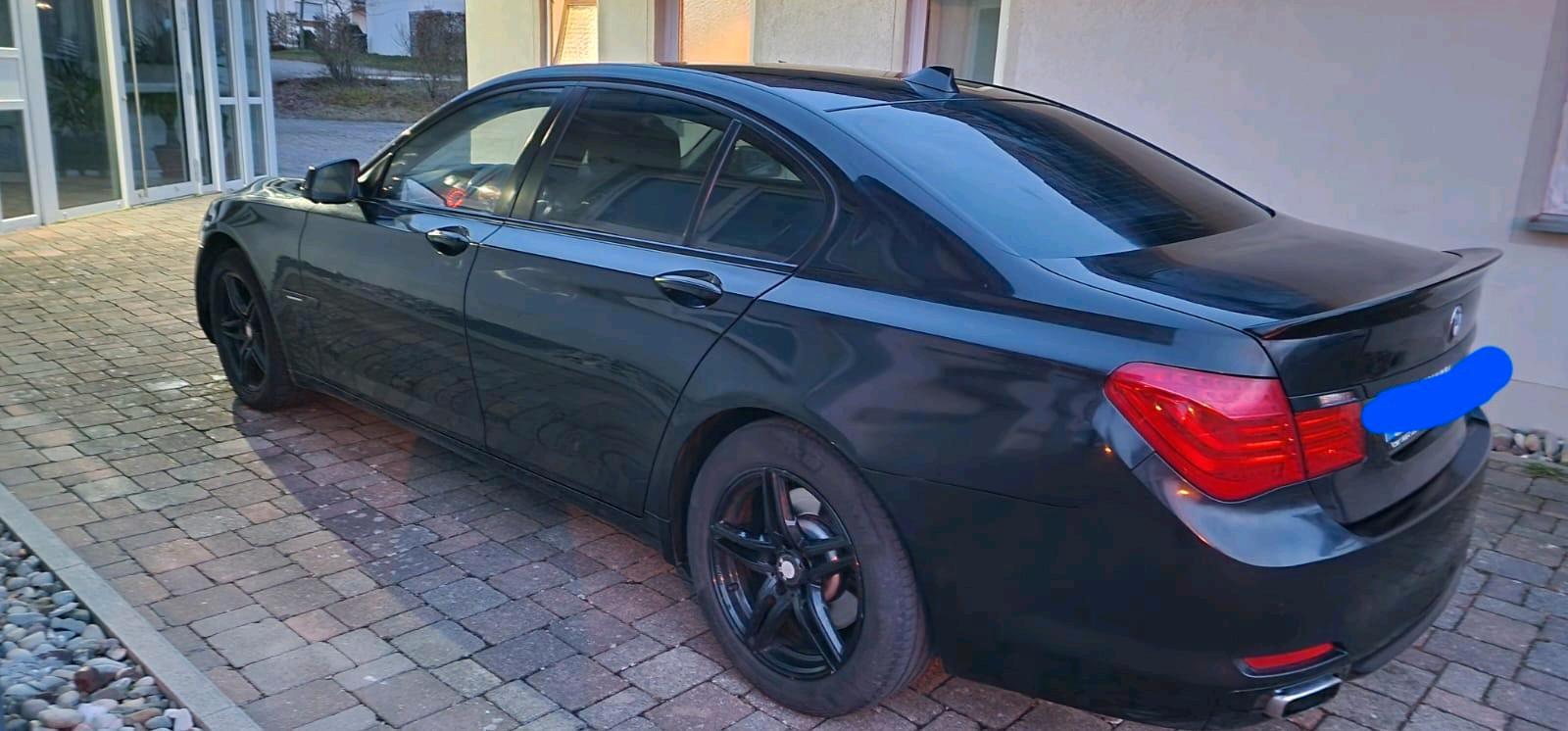 Abbildung des Autos bmw 740d 2011 306ps