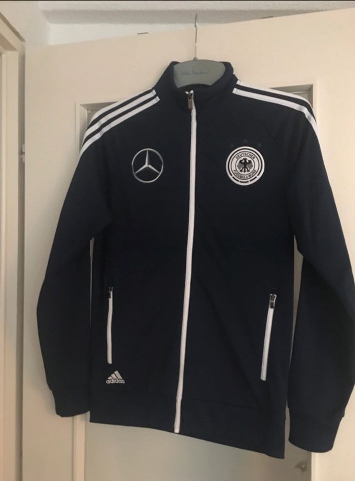 Trainingsanzug Adidas DFB Gr S blau/weiß in Bayern - Fürth | eBay  Kleinanzeigen ist jetzt Kleinanzeigen