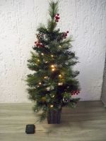 Weihnachtsbaum mit Tannenzapfen , Beeren und LED 92 cm Hoch Bayern - Burgkunstadt Vorschau